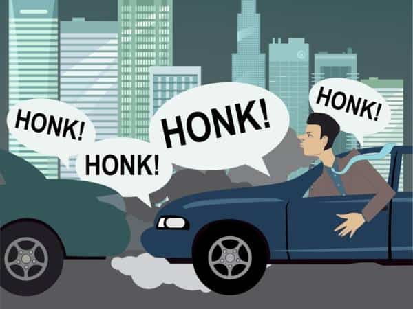 Honking increases Noise pollution causing Hearing loss blog image
